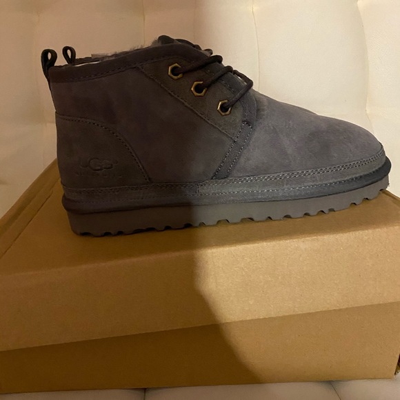 Grey Neulem Uggs - Picture 6 of 7